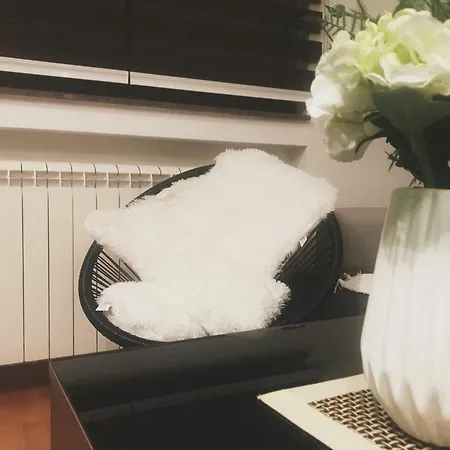 Apartment D&s *